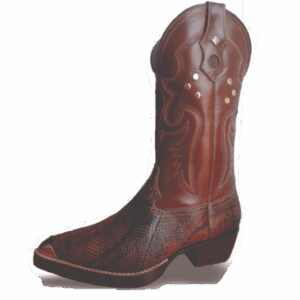 Bota en caña alta, costura clásica de 4 costuras y tachas, capellada en cuero grabado en tres piezas, horma en punta y taco clásico americano